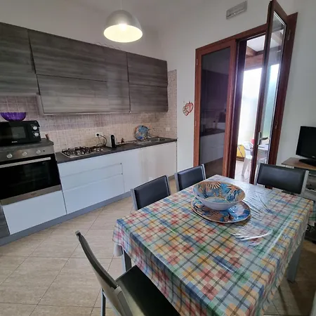 Casa A-mare Дом отдыха Кастеллуццо